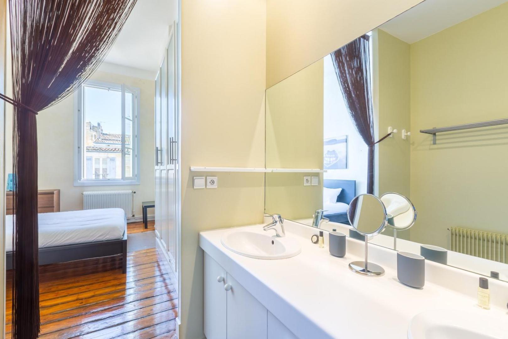 GuestReady - Bright&Spacious Duplex sleeps 8 Burdeos Exterior foto